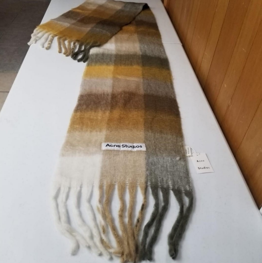 Acne studios scarf - Picture 2 of 6